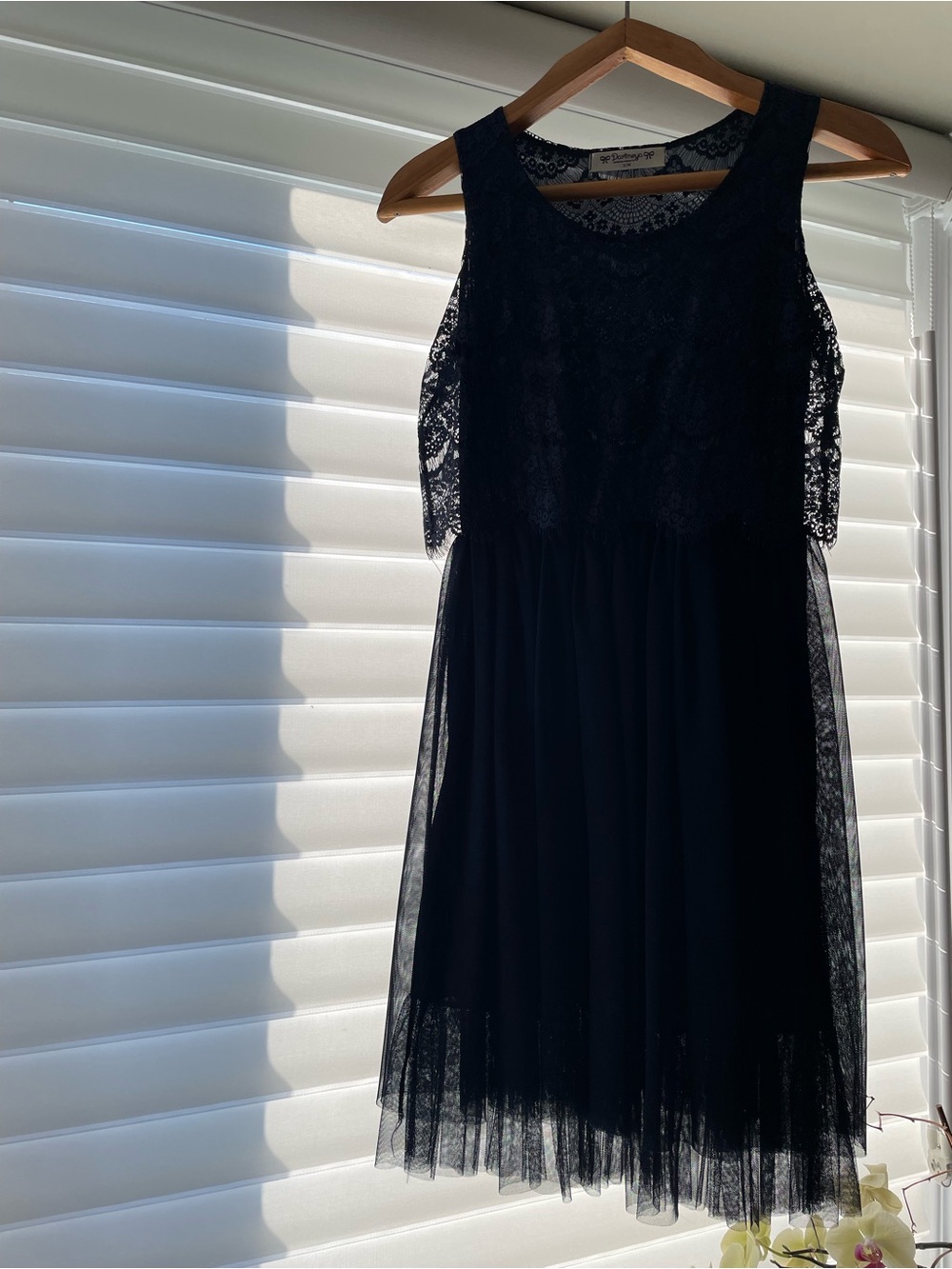 Sleeveless Navy Lace Midi Dress with Tulle Skirt